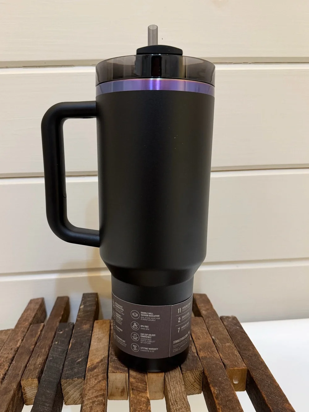 Stanley The Black Chroma Quencher H2.0 FlowState™ Tumbler | 40 OZ - Picture 2 of 4